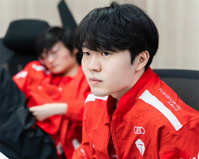  Rookie新星挺进下一轮表现惊艳，TES未来可期！